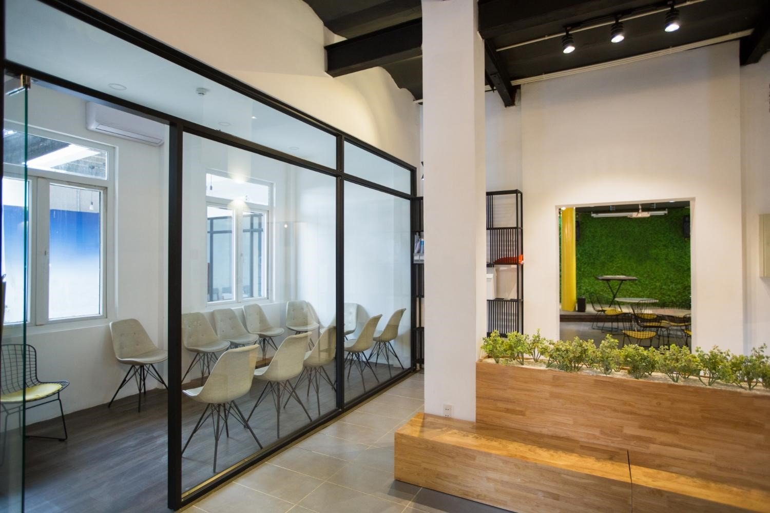 Top Decorative Tint Designs for Modern Homes and Commercial Spaces